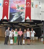 ŞEHİTLER ABİDESİ - 200 Bininci Ziyaretçi Avustralyalılar Oldu