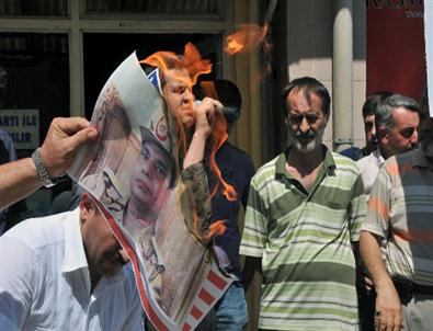Mısır’da Yaşanan Olaylar Gümüşhane’de Protesto Edildi