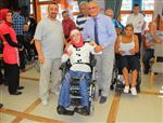 OMURİLİK FELÇLİLERİ - 15 Engelli, Akülü Araç Sahibi Oldu