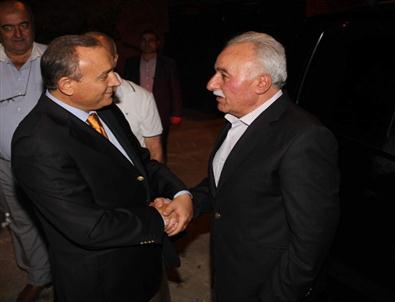 Trabzon Valisi Kızılcık’ın Veda Yemeğinde Tatsız Olay