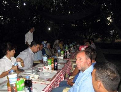 Eşme Kaymakamlığı’ndan İhtiyaç Sahibi Öğrencilere İftar Yemeği