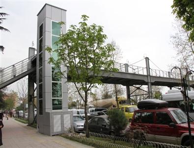 Akçaabat'ta Engelli Üst Geçit Asansörü Açıldı