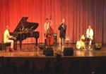 Fatih Erkoç ve Kerem Görsev Trio İzmir’de Sahne Aldı