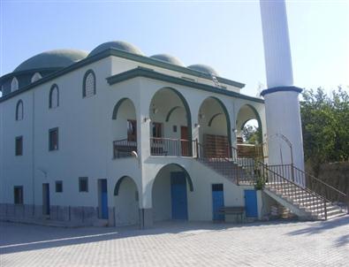 Sungurlu’da Hayırseverlerin Yardımıyla Yapılan Amina Hatun Camii İbadete Açıldı