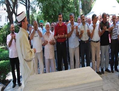 Aydın'da Mısır ve Suriye’de Ölenler İçin Gıyabi Cenaze Namazı Kılındı