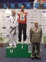 TAHIR AKYÜREK - Belediyesporlu Tekvandocu Avrupa Şampiyonu Oldu