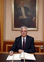 ÜÇÜNCÜ NESIL - AÜ 4 Alana Odaklandı