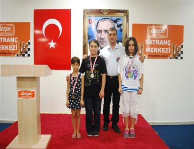 Deepo’da Santranç Turnuvası