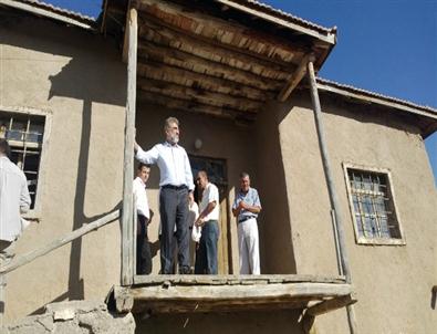 Enerji ve Tabii Kaynaklar Bakanı Taner Yıldız, Doğduğu Evde