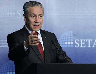 Bülent Arınç: 'Nefes alış verişlerini bile izliyoruz'