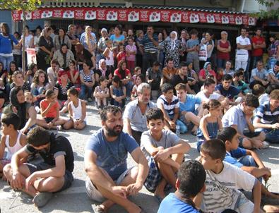 Kazaları Oturma Eylemiyle Protesto Ettiler