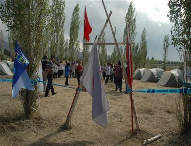 Polisten Öğrencilere İzci Eğitimi