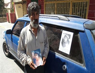 (özel Haber) Acılı Dede Sokak Sokak Dolaşarak Torununu Arıyor