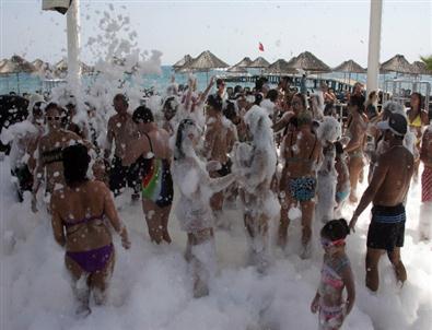 Afrika Sıcaklarına Buzlu Havlu Çözümü