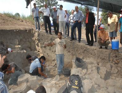 Tatarlı Höyüğü Kazılarında Akamenid Dönemi İzlerine Rastlandı