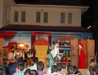 Harmancık'ta Tiyatro Coşkusu