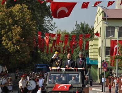 Kırıkkale'de Büyük Zafer'in 91. Yıl Dönümü Coşkuyla Kutlandı