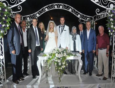 Başbakan Yardımcısı Arınç, Alanya'da Nikah Şahitliği Yaptı