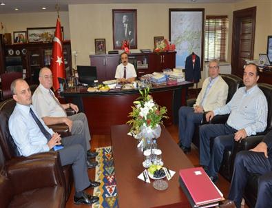 Kuyumcular Odası Başkanı Oğuz Başman’dan, Vali Coş’a Teşekkür Ziyareti