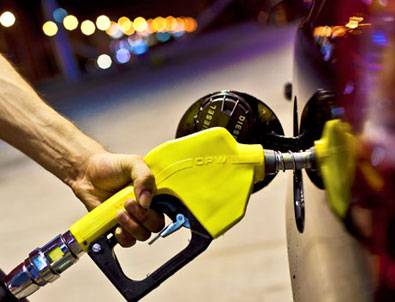 Akaryakıt firmalarına ‘fiyatı düşürün’ uyarısı