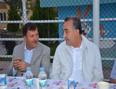 Bostanbaşı’nda Vatandaşlara İftar Verildi