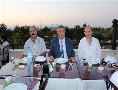 Büyük Birlik Partisi Genel Başkan Yardımcısı Ahmet Gürhan Açıklama Yaptı