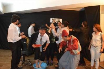 Sanatın ticarileşmesine skeçli tepki