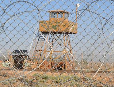 Kaçakçılar 18 askeri yaraladı