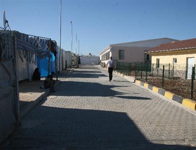 200 Bin 645 Suriyeli Sığınmacı Kamplarda Bayrama Giriyor