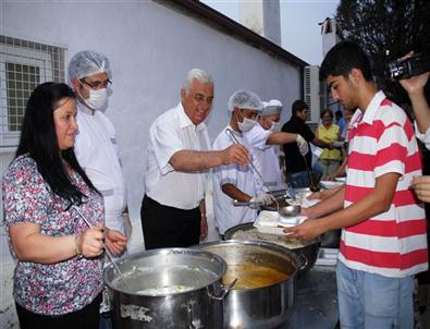 Aşevinden Yaklaşık 25 Bin Kişi İftar Yaptı