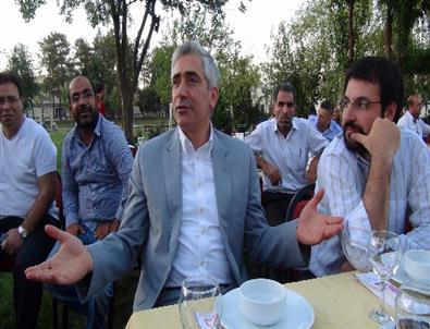 Ensarioğlu: 'Suriye'deki Kürtleri Çözüm Sürecinden Ayrı Düşünmek Mümkün Değil'