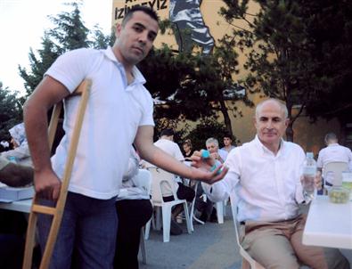 İftar Yemeklerinde Kilolarca Mavi Kapak Toplandı