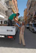 Kuşadası Belediyesi’nden 2 Bin 500 Aileye Gıda Yardımı