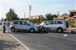 ŞERİT İHLALİ - Batman’da Zincirleme Trafik Kazası: 8 Yaralı