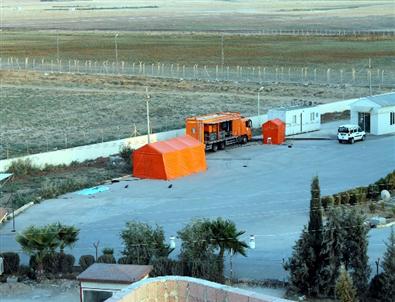 Akçakale Sınır Kapısı'nda 'kimyasal' Önlemi