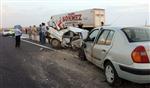 Aksaray'da İki Otomobil Çarpıştı: 2 Ölü, 3 Yaralı