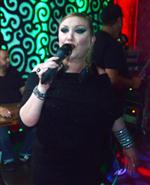 İzmir’den Güllü Geçti