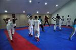 RECEP TOPALOĞLU - Düzce Karate Takımı Türkiye Şampiyonasında İddialı