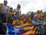 Katalanlar tam bağımsızlık istiyor