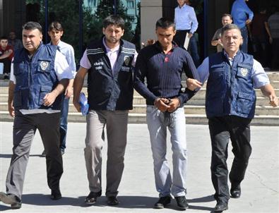 3 Şahsı Darp Eden Gaspçı Yakalandı