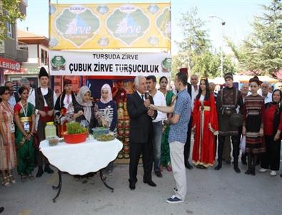 9. Uluslararası Çubuk Turşu ve Kültür Festivali Renkli Görüntülerle Başladı