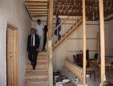 Asırlık Konak Onarılıyor