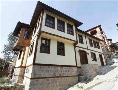 Başkan’dan Basın Müzesi’ne Katkı