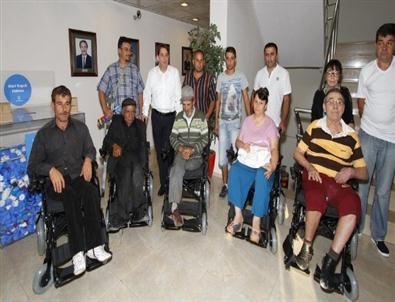 Konak'ta Engelliler Baştacı