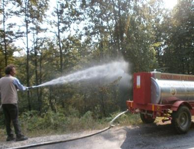Köylülere Dağıtılan Su Tankerleri İle Orman Yangını Söndürüldü