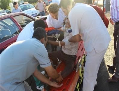 Salihli’de Trafik Kazası: 5 Yaralı