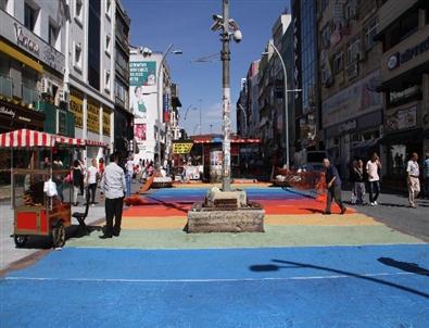 Bakırköy'de Rengarenk Cadde