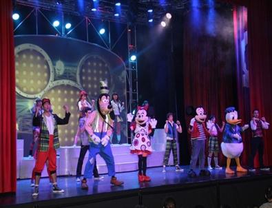 Kemerli 500 Çocuk Daha Disney Tiyatrosuyla Buluştu