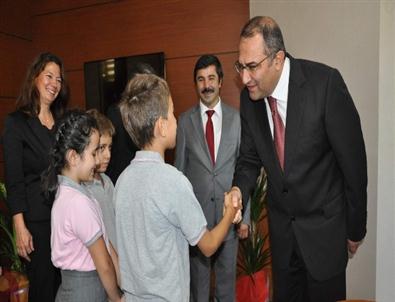 Öğrencilerden, Zonguldak Valisi Kaban’a Ziyaret