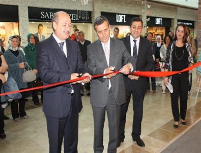 Highway’deki Resim Sergisine Büyük İlgi